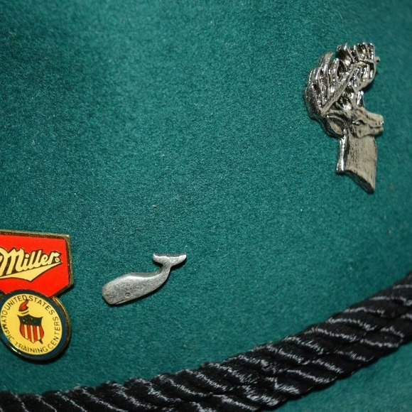 Green Wool Yodeler Alpine Fedora Hat with Pins - Picture 7 of 8